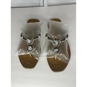 Report jeweled thong sandals size 10 (10.5" heel to toe) minor wear